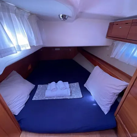 Bateau-hôtel Aida Sailing Boat *