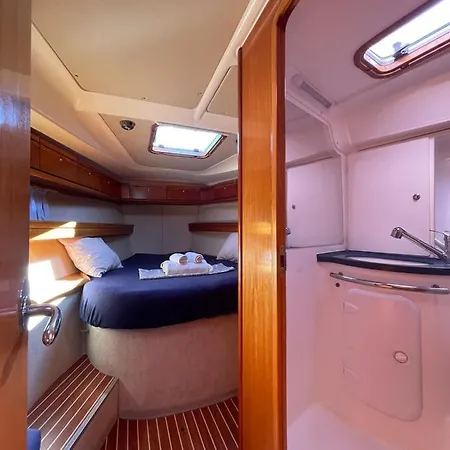 Aida Sailing Boat * Thessalonique