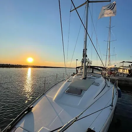 Aida Sailing Boat Botel Thessaloniki